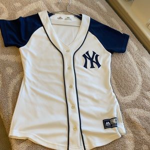 Women’s Yankee Majestic Button Down Baseball Tee